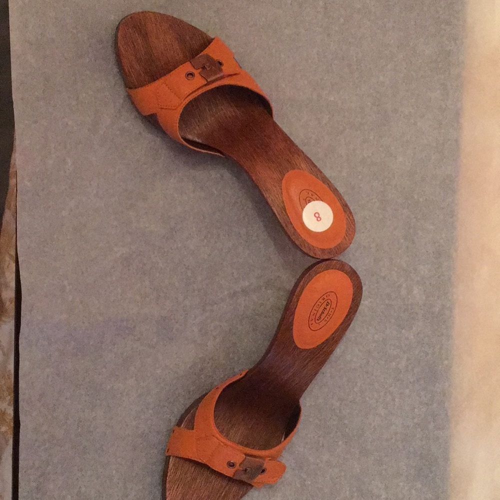Shoes - Picture 4 of 4